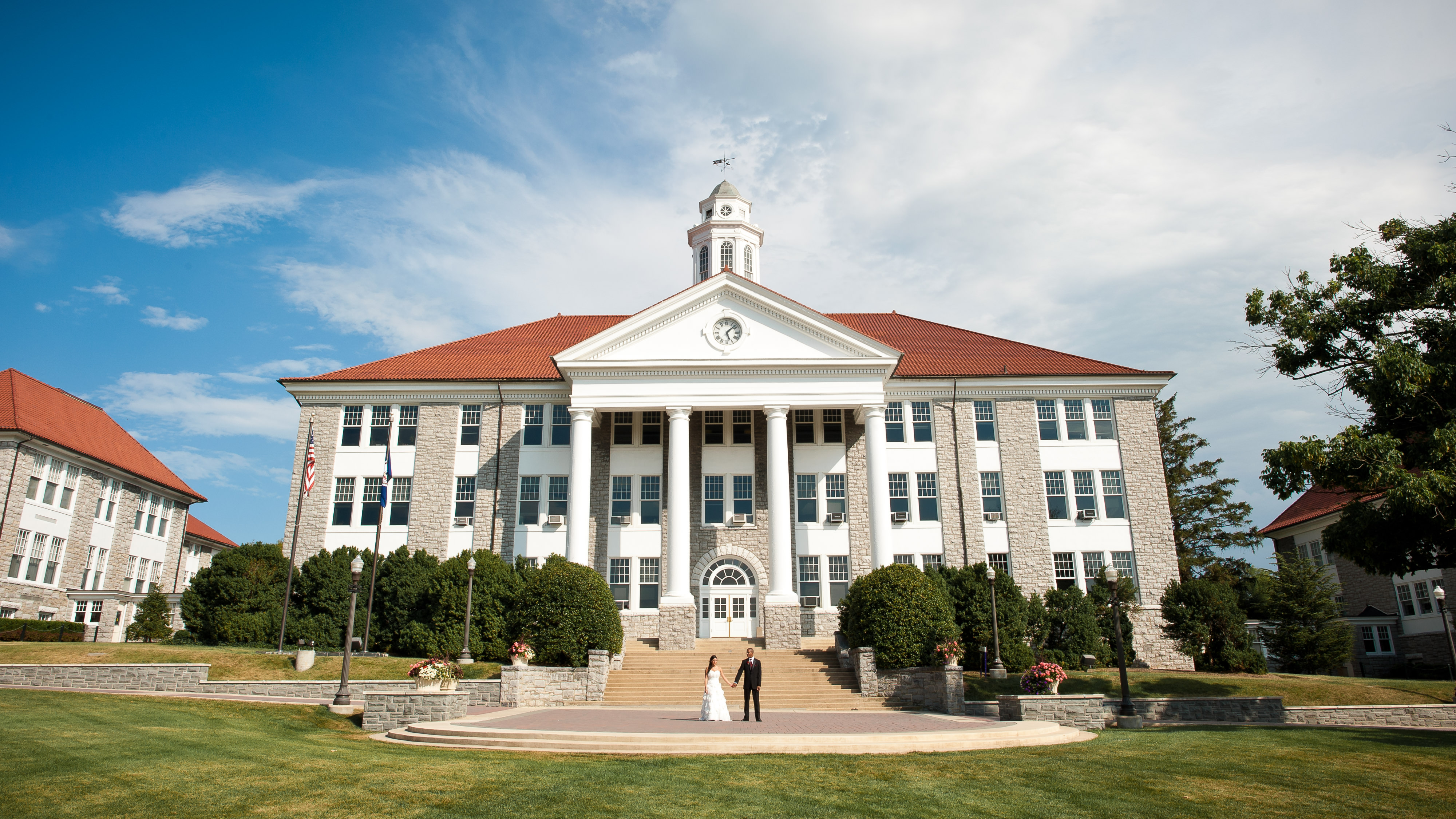 JMU Wedding Portraits and Photography in Harrisonburg