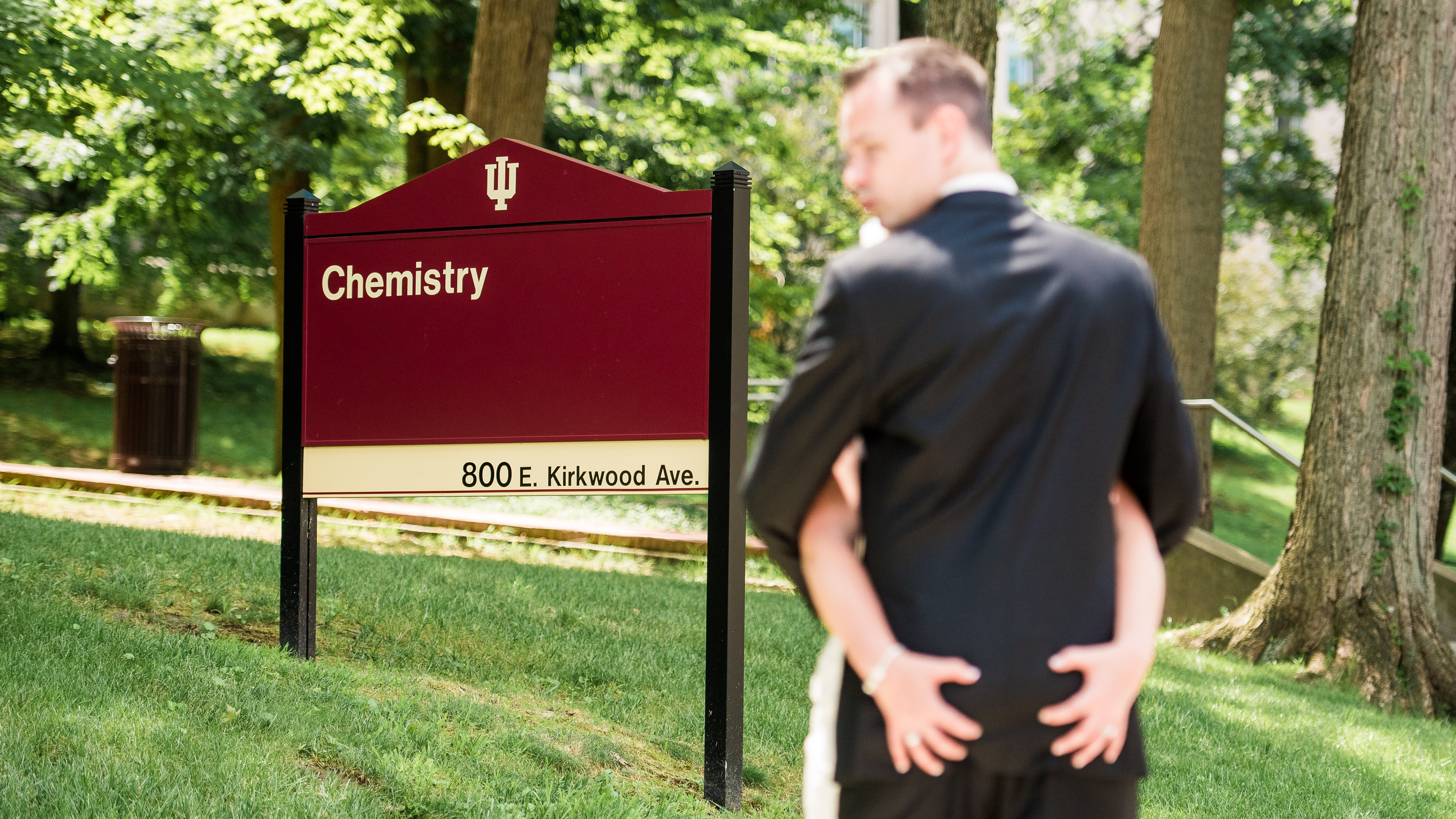Funny butt squeeze wedding photo