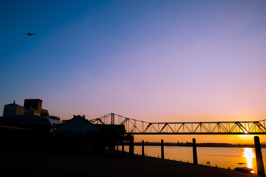 Julie + Justin: Sneak Peek! | Engagement | Louisville, KY