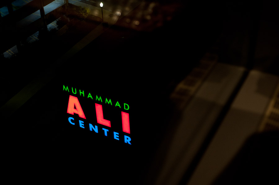 Louisville-Wedding-Ali-Center-Highland-Baptist-21C-Museum-Photography-21 muhammad ali center wedding photography