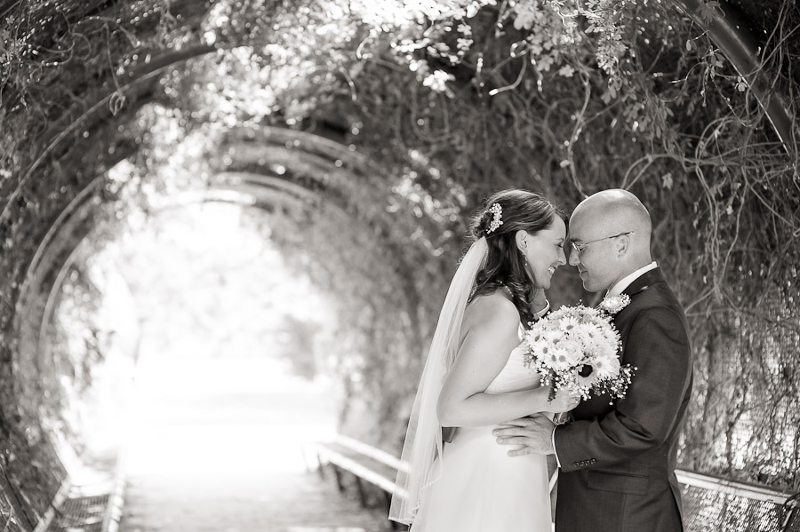 Columbus-Indiana-Factory-Loft-Wedding-Photography-Liz-Jason-05 First Look at Mill Race Park in Columbus Indiana
