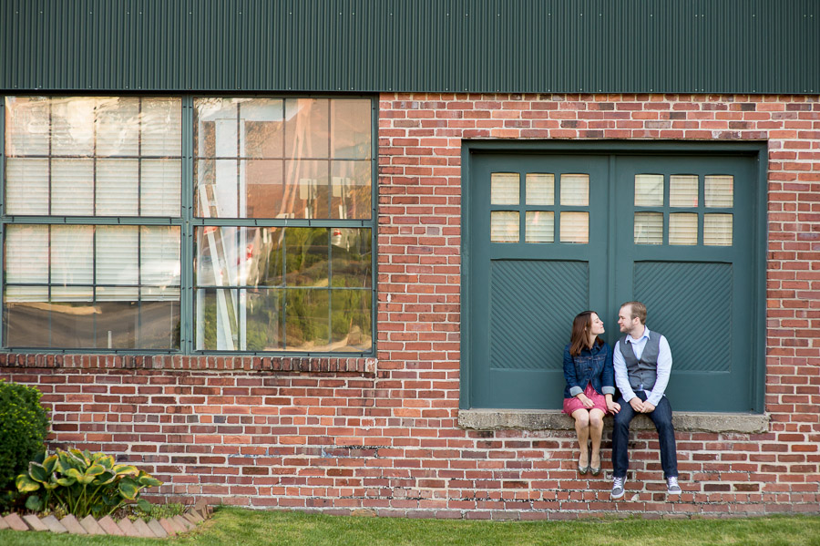 Bloomington-Engagement-Wedding-Photography-Downtown-Erin-Matt-04 Downtown Bloomington Indiana Engagement Photos