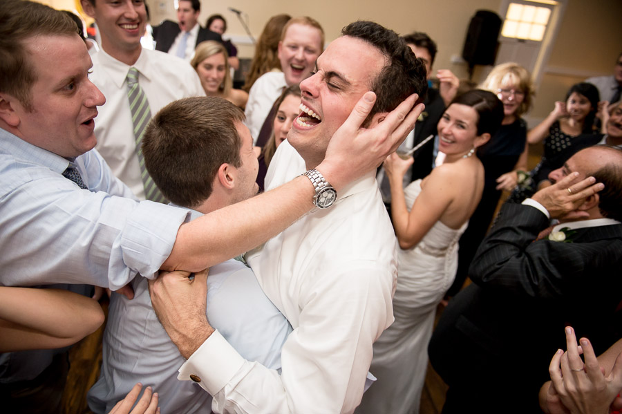 Charlottesville-Wedding-Photography-King-Family-Vineyards-Jess-Dave-18 Funny dance floor moments at King Family Vineyard wedding