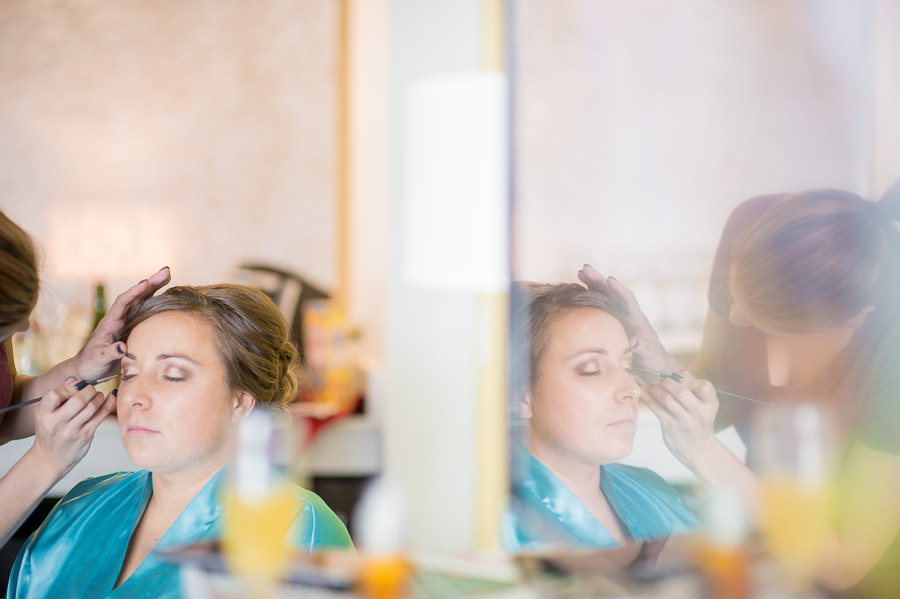 Columbus-Indiana-Wedding-Photography-Factory-12-Event-Loft-Randy-Liz-02 Hotel Indigo wedding getting ready