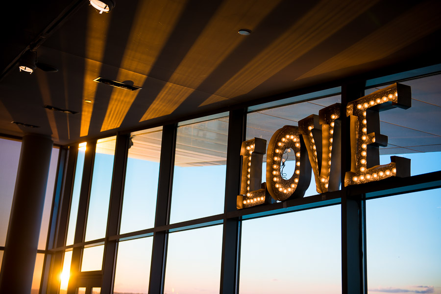 Muhammad-Ali-Center-Wedding-Photography-Louisville-Kentucky-Megan-Ryan-09 Awesome LOVE sign at sunset at louisville wedding