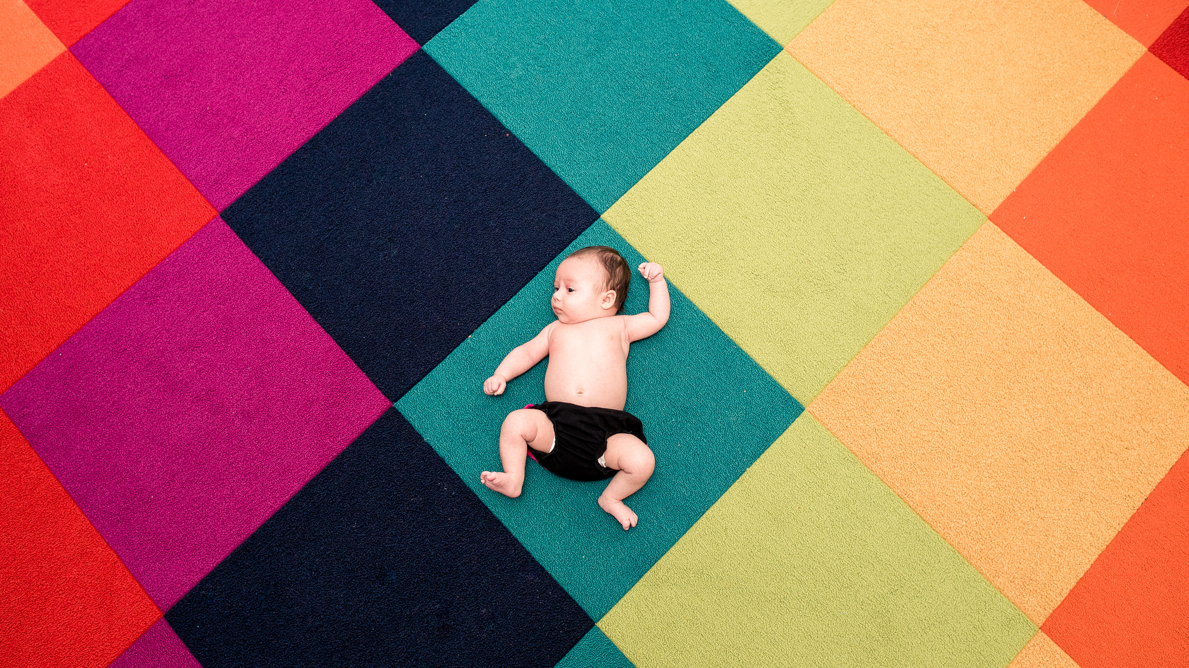 Modern and colorful baby photography