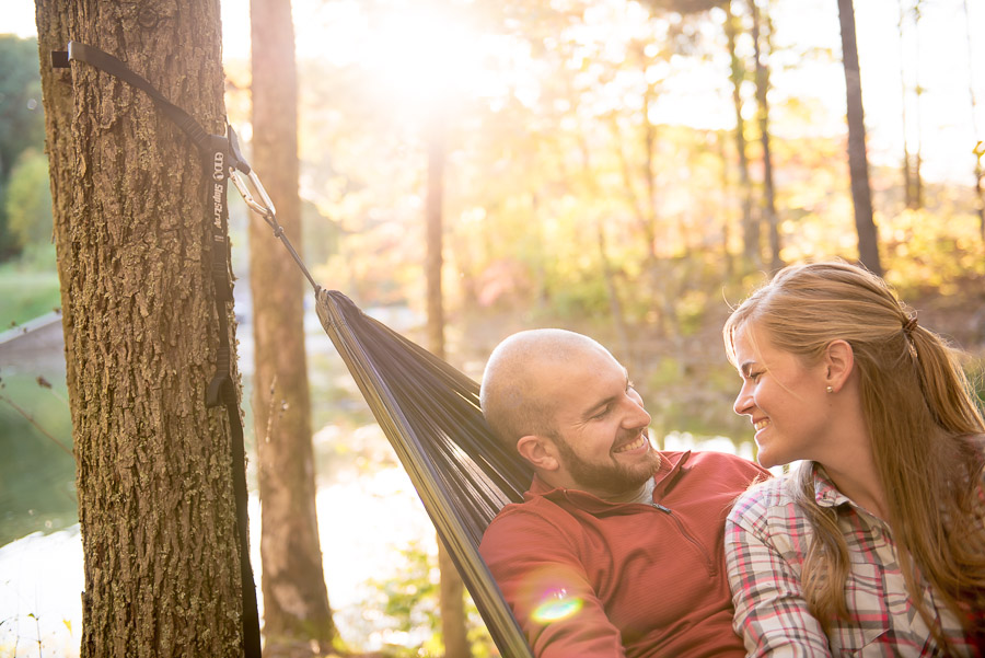 Brown-County-State-Park-Indiana-Engagement-Photography-Christyn-Hudson-01 Cute engagement photo in hammock
