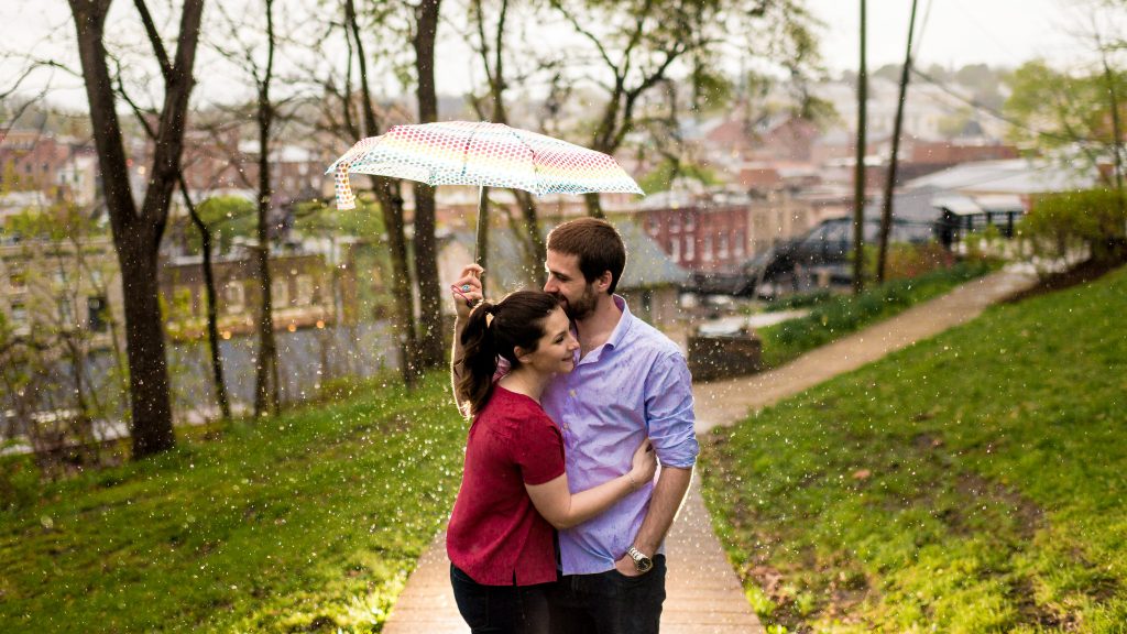 Rainy day engagement pics of Ryan + Shannon in Staunton Virginia photography